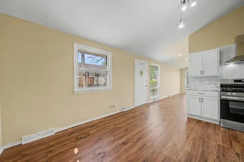 16420 Paulina Street Markham IL 60428