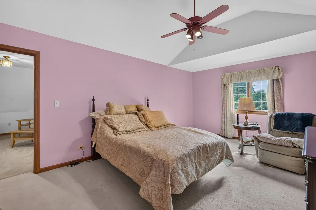 570 North Ellsworth Avenue Addison IL 60101