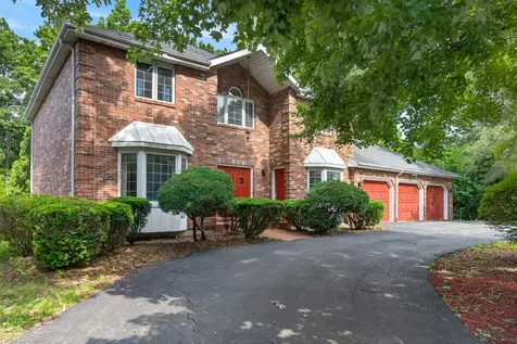 570 North Ellsworth Avenue Addison IL 60101