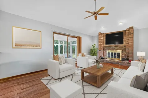 570 North Ellsworth Avenue Addison IL 60101