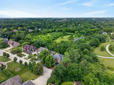 570 North Ellsworth Avenue Addison IL 60101