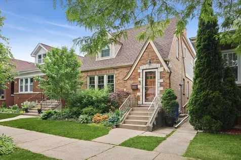 5321 West Pensacola Avenue Chicago IL 60641