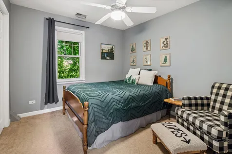 5321 West Pensacola Avenue Chicago IL 60641