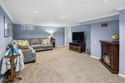 5321 West Pensacola Avenue Chicago IL 60641