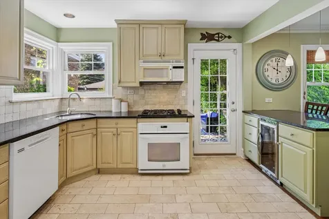 5321 West Pensacola Avenue Chicago IL 60641