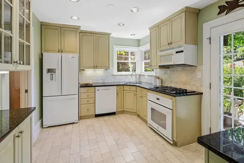 5321 West Pensacola Avenue Chicago IL 60641