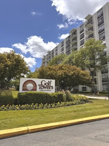 9009 Golf Road Des Plaines IL 60016