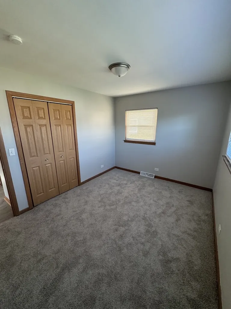 4329 West 77th Place Chicago IL 60652