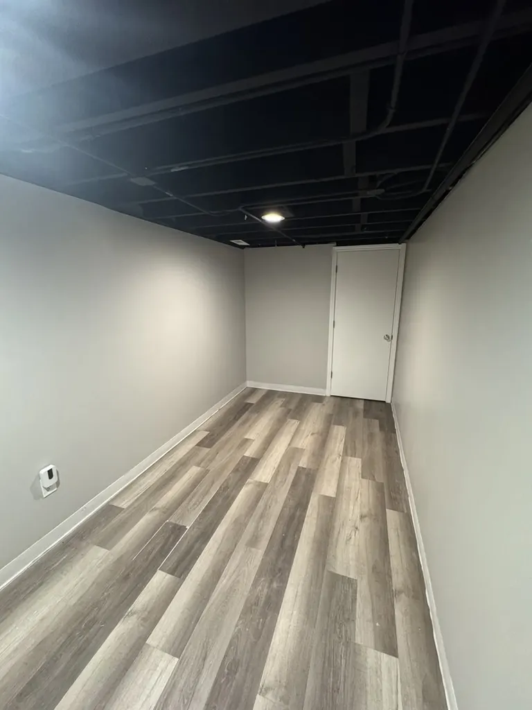 4329 West 77th Place Chicago IL 60652