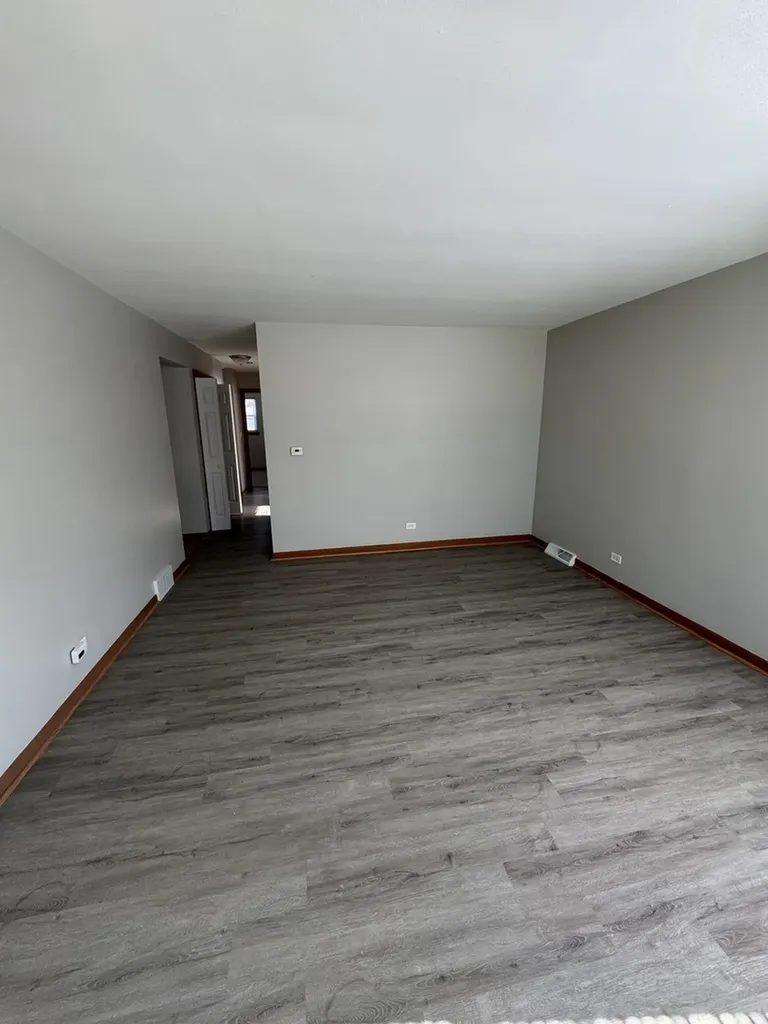 4329 West 77th Place Chicago IL 60652
