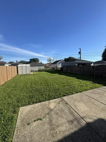 4329 West 77th Place Chicago IL 60652