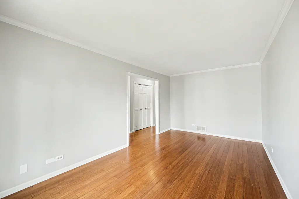 416 Lawrence Avenue Glen Ellyn IL 60137