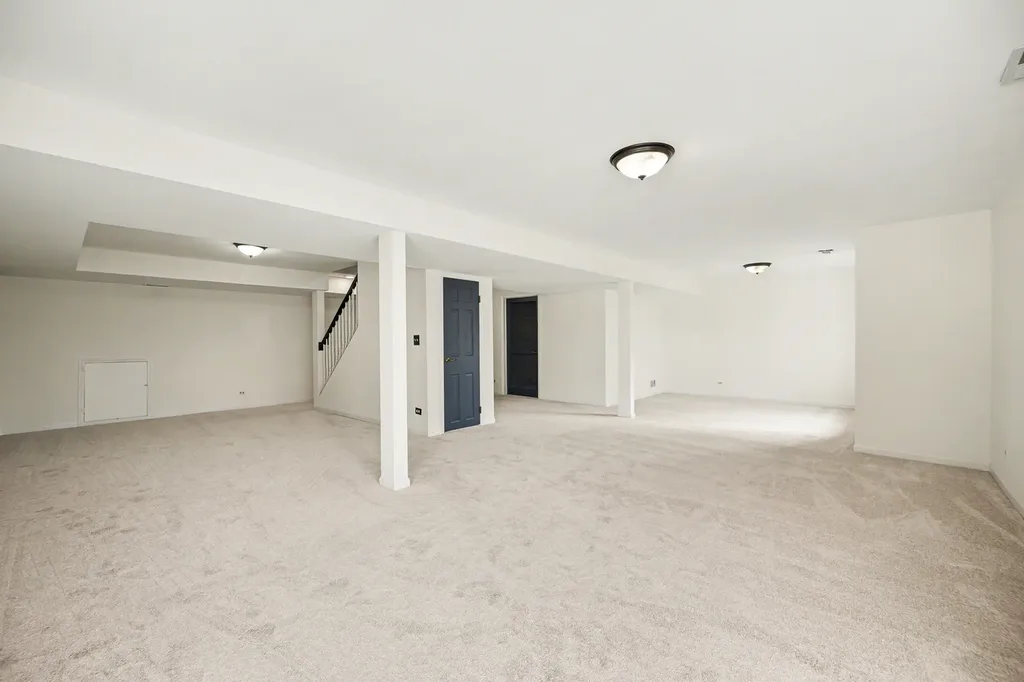 416 Lawrence Avenue Glen Ellyn IL 60137