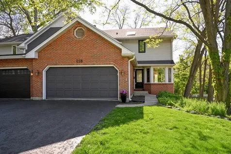 416 Lawrence Avenue Glen Ellyn IL 60137