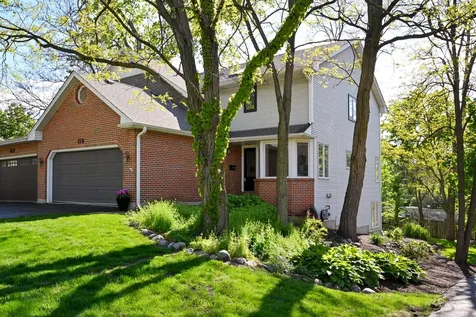 416 Lawrence Avenue Glen Ellyn IL 60137