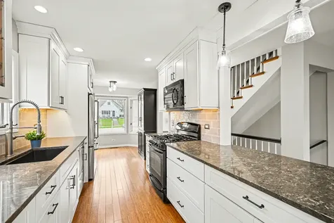 416 Lawrence Avenue Glen Ellyn IL 60137