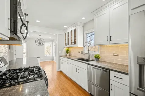 416 Lawrence Avenue Glen Ellyn IL 60137