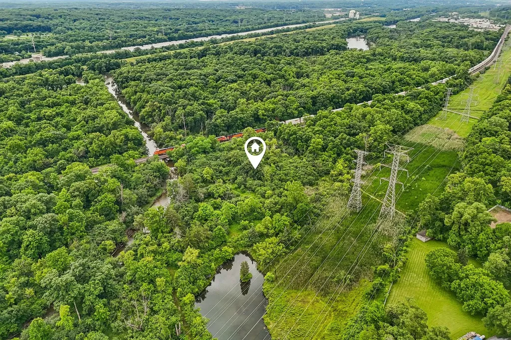 10S540 County Line Road Willowbrook IL 60527