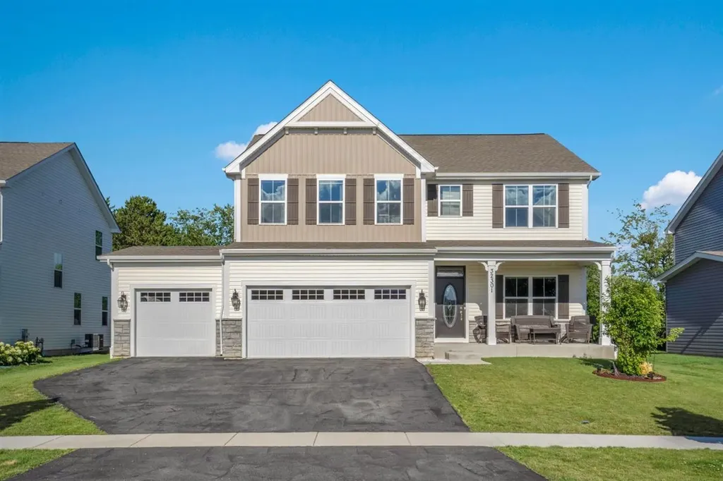 32301 North Allegheny Way Lakemoor IL 60051