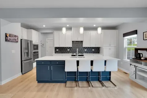 32301 North Allegheny Way Lakemoor IL 60051