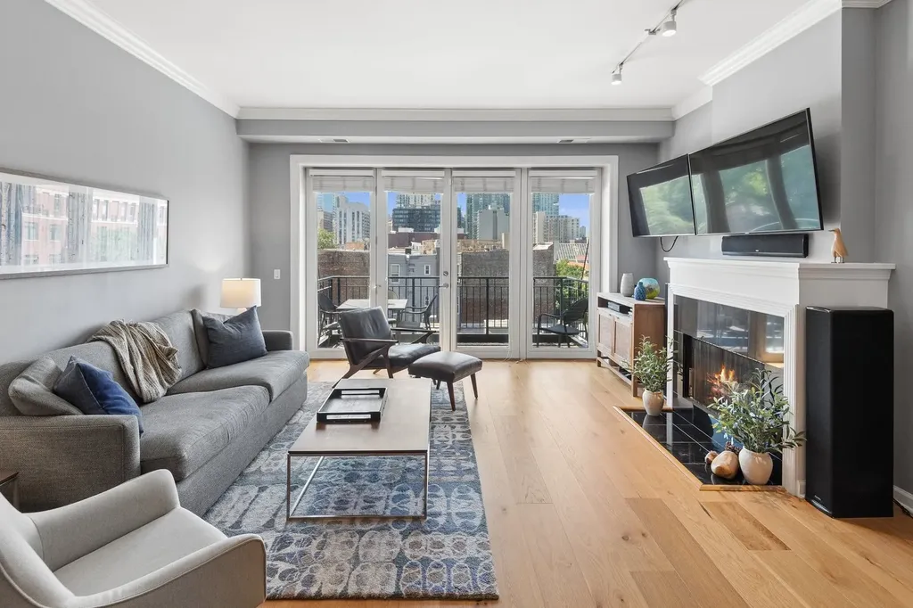 1429 North Wells Street Chicago IL 60610
