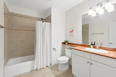 1429 North Wells Street Chicago IL 60610