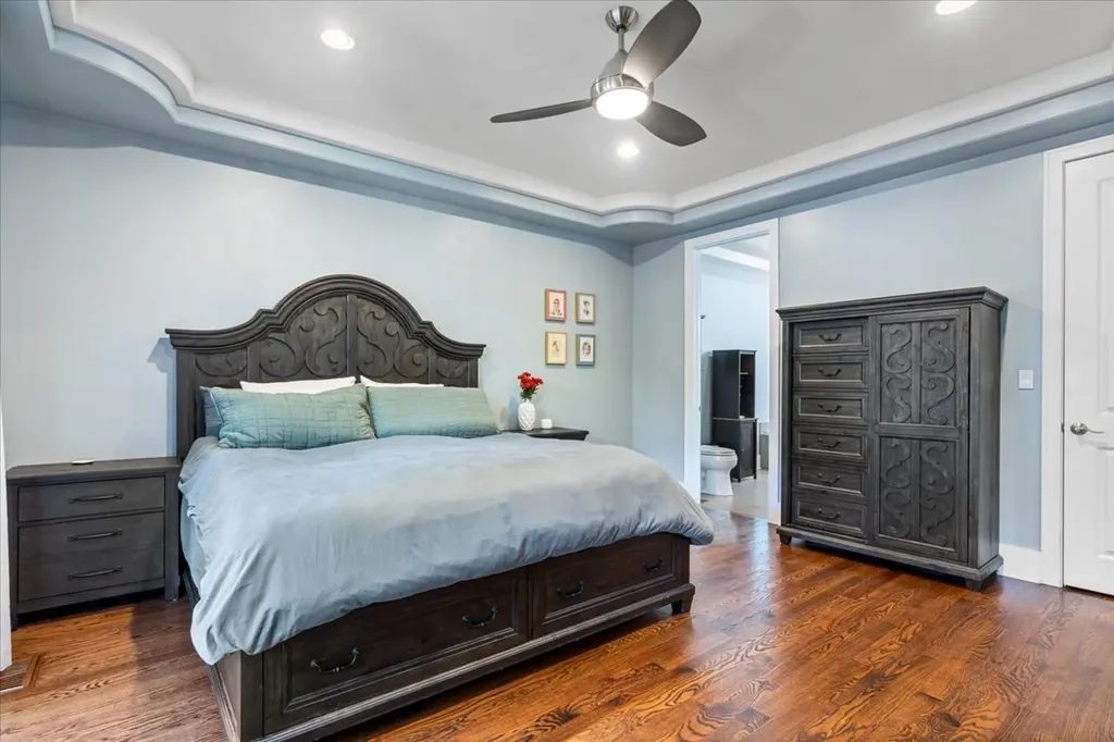 2455 West Walton Street Chicago IL 60622