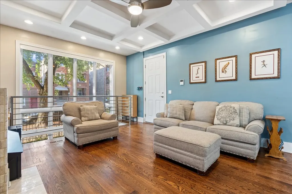 2455 West Walton Street Chicago IL 60622