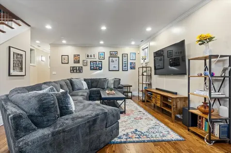 2455 West Walton Street Chicago IL 60622