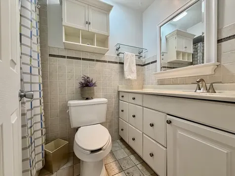 5840 West 104th Street Oak Lawn IL 60453