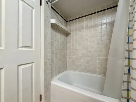 5840 West 104th Street Oak Lawn IL 60453
