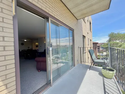 5840 West 104th Street Oak Lawn IL 60453