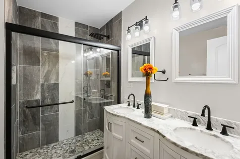 15332 Kenton Avenue Oak Forest IL 60452