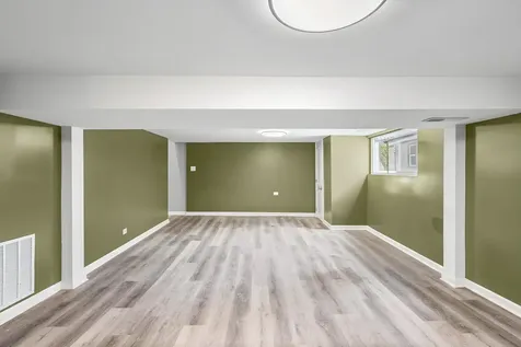 15332 Kenton Avenue Oak Forest IL 60452