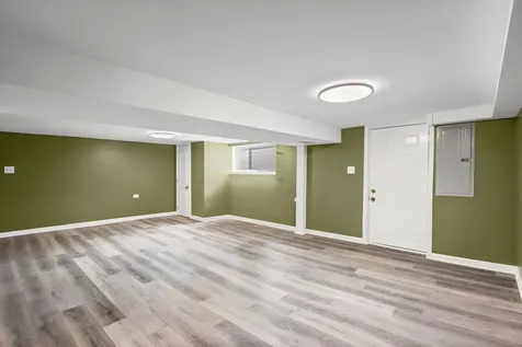 15332 Kenton Avenue Oak Forest IL 60452
