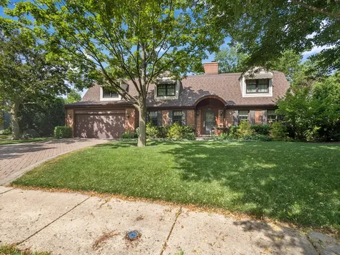 912 Burnham Court Glenview IL 60025