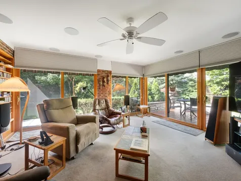 912 Burnham Court Glenview IL 60025