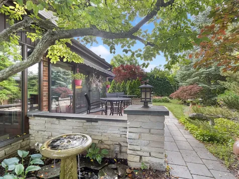 912 Burnham Court Glenview IL 60025