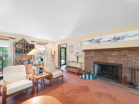 912 Burnham Court Glenview IL 60025