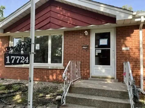 17724 Henry Street Lansing IL 60438