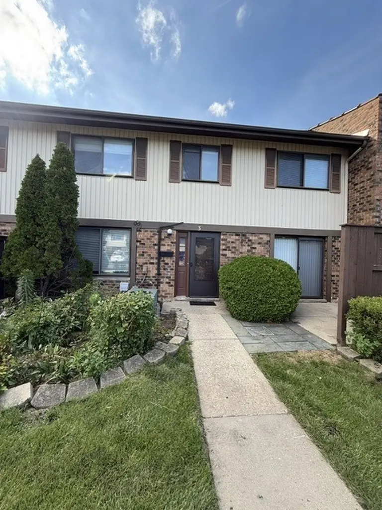 3 Tower Court Downers Grove IL 60516