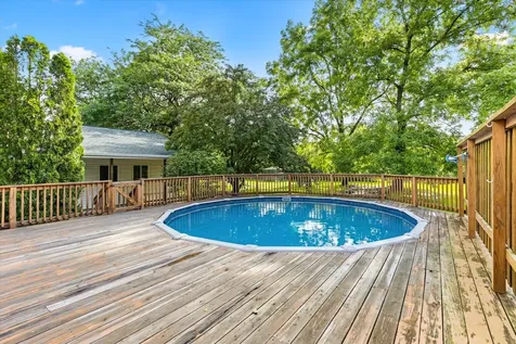 1609 South Hawthorne Road Streator IL 61364