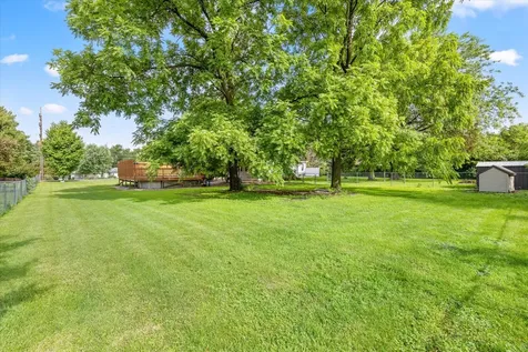 1609 South Hawthorne Road Streator IL 61364