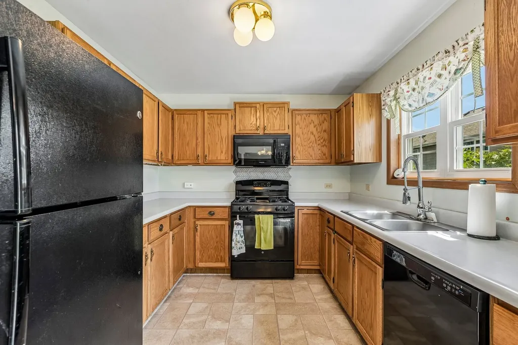 459 Davinci Circle Bolingbrook IL 60440