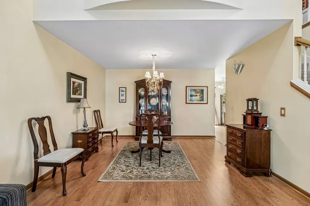 459 Davinci Circle Bolingbrook IL 60440