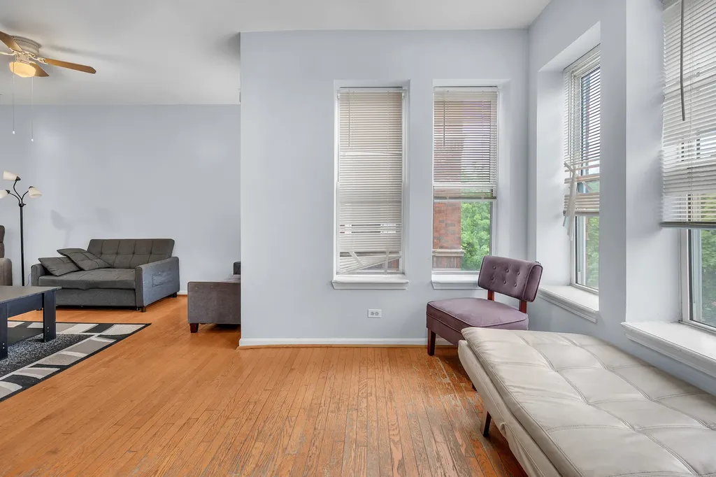 6706 South Ridgeland Avenue Chicago IL 60649