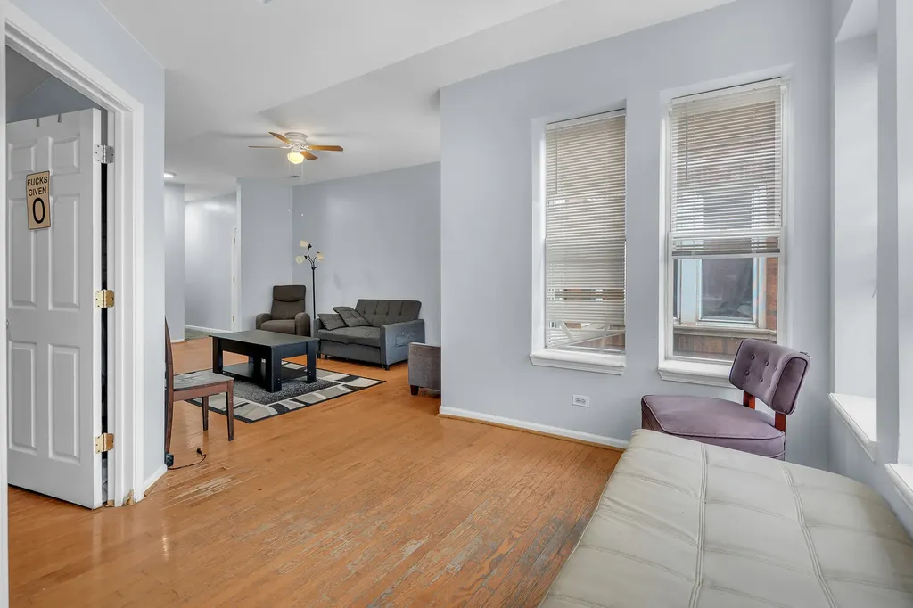 6706 South Ridgeland Avenue Chicago IL 60649