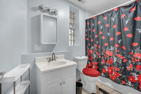 6706 South Ridgeland Avenue Chicago IL 60649