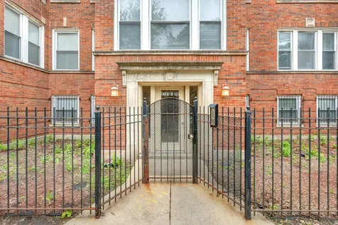 6706 South Ridgeland Avenue Chicago IL 60649