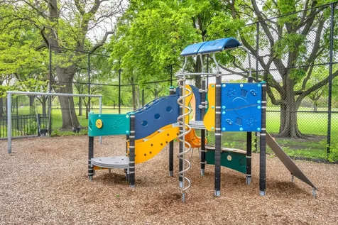 6706 South Ridgeland Avenue Chicago IL 60649